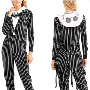 🧚🏽‍♀️🌈2/10 Host PICK🌈Plus size Disney  Onsie